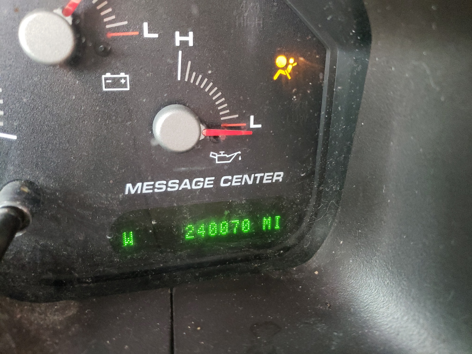 صورة رقم 8 من المزاد - 2004 FORD EXPEDITION مع VIN 1FMPU17L64LB30034