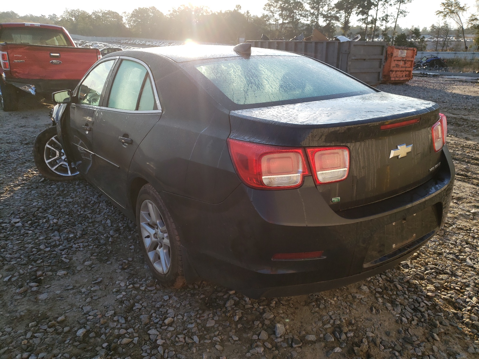 Photo 3 from auction – 2015 CHEVROLET MALIBU 1LT with VIN 1G11C5SL4FF333834