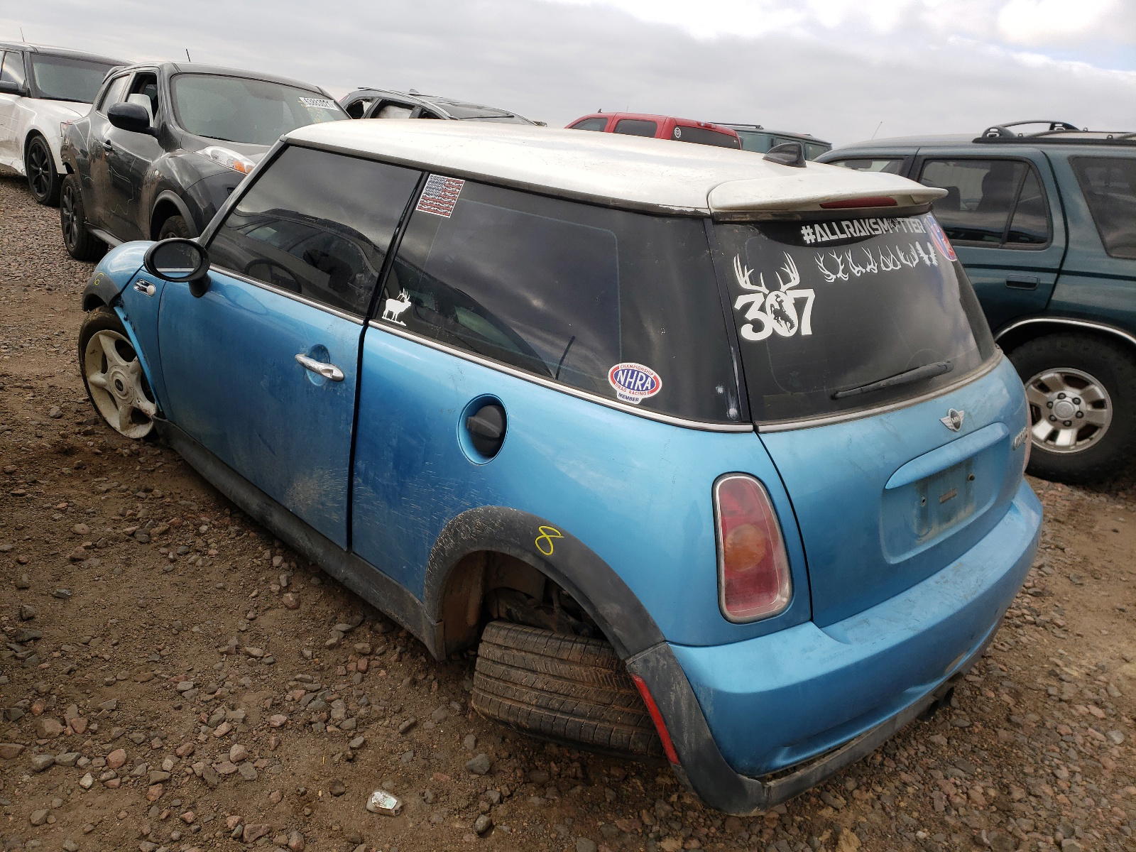 Photo 3 from auction – 2003 MINI COOPER S with VIN WMWRE334X3TD73414