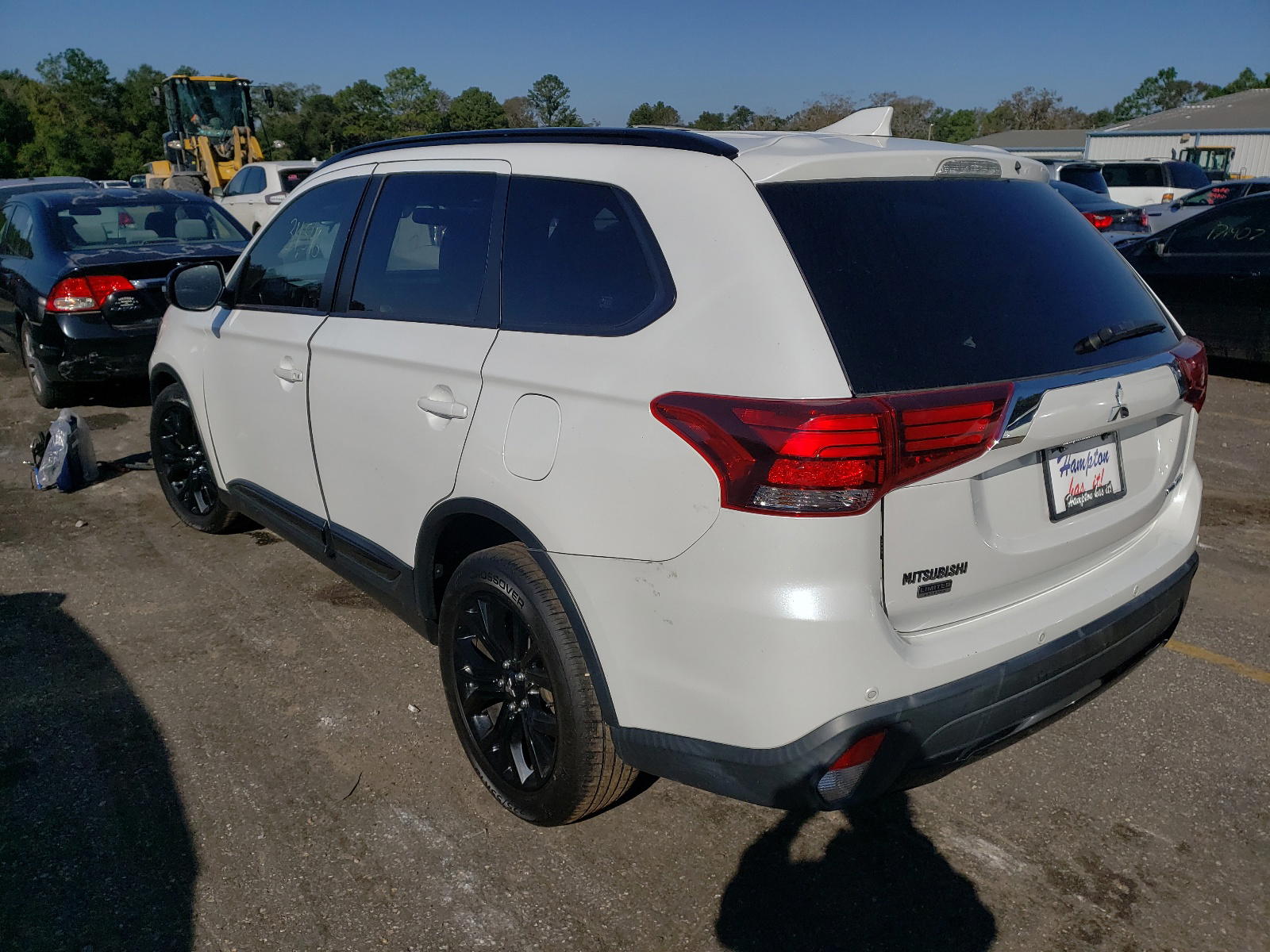 Photo 3 from auction – 2018 MITSUBISHI OUTLANDER with VIN JA4AD3A39JZ020113