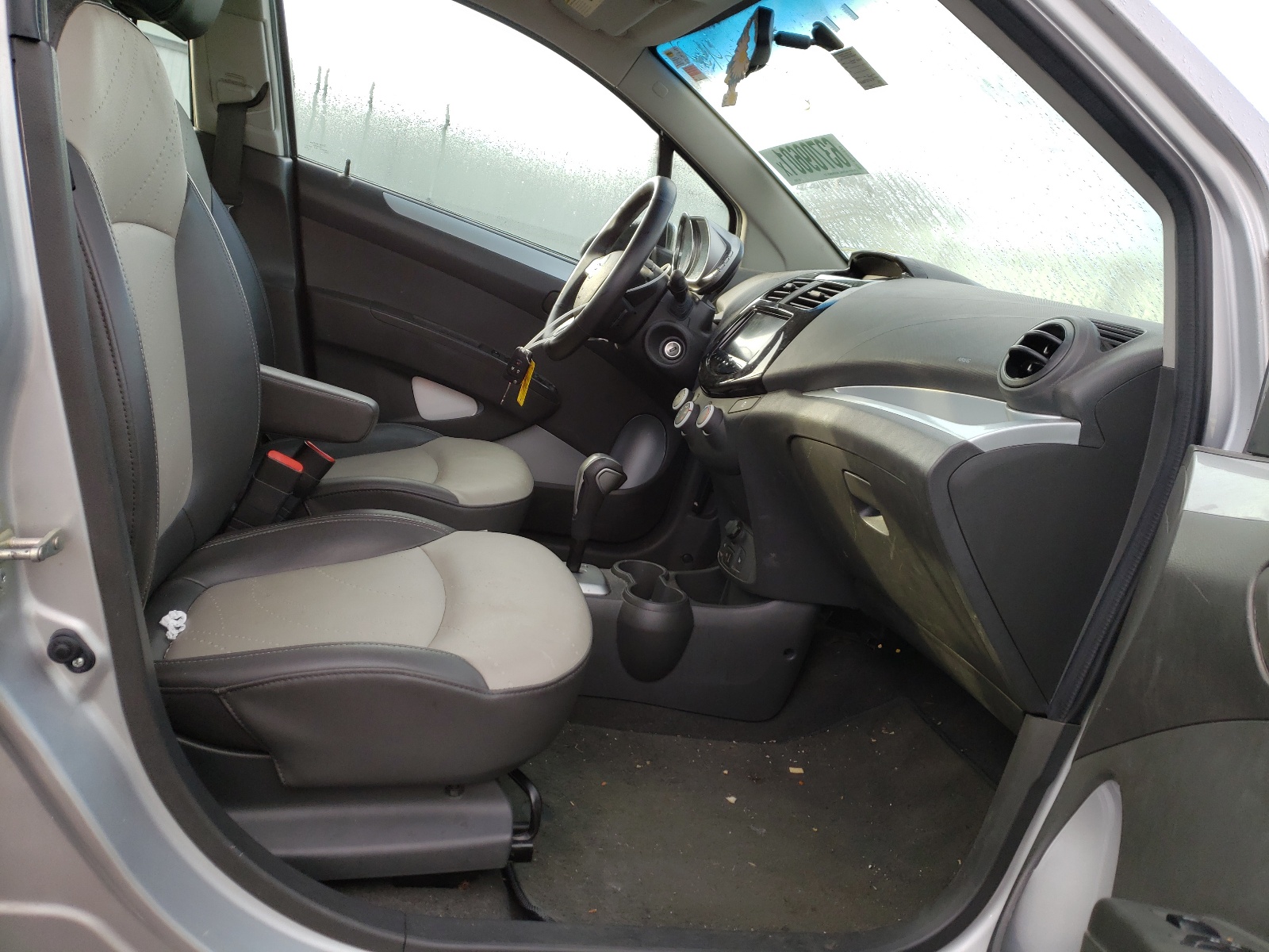 Zdjęcie 5 z aukcji – 2013 CHEVROLET SPARK 2LT z VIN KL8CF6S90DC610259