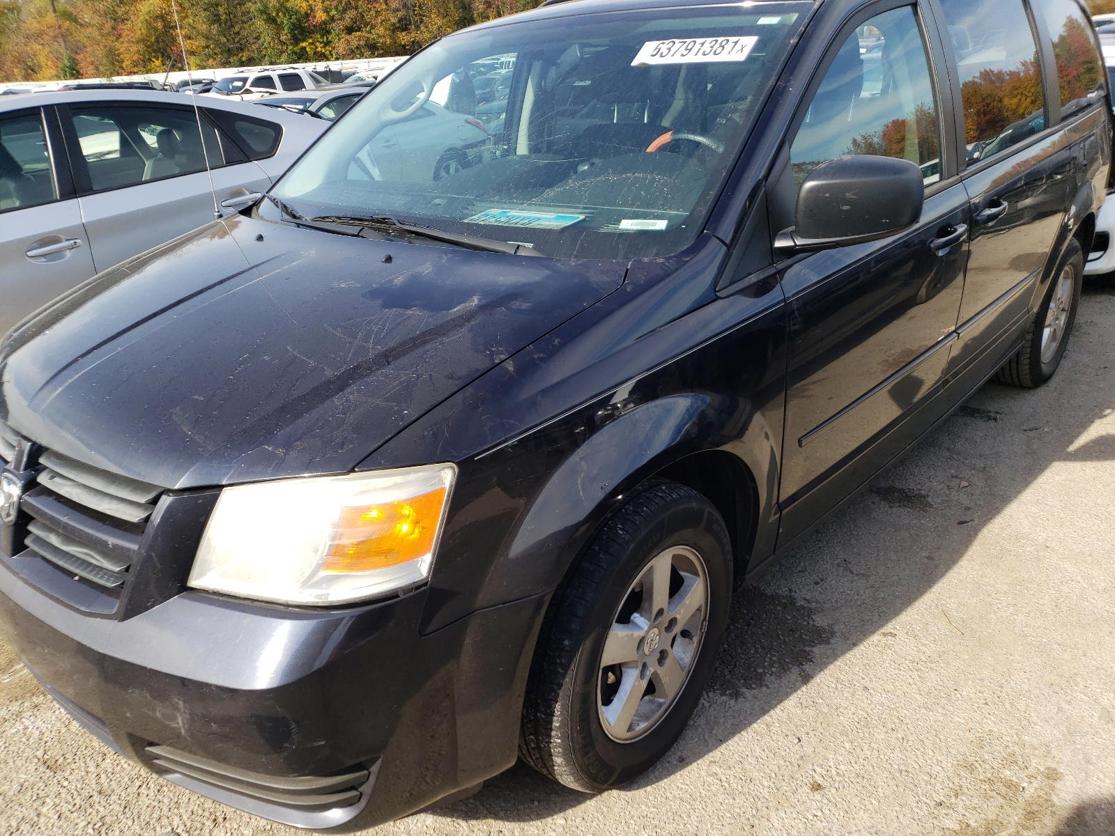 Photo 2 from auction – 2010 DODGE GRAND CARA with VIN 2D4RN3D10AR488101