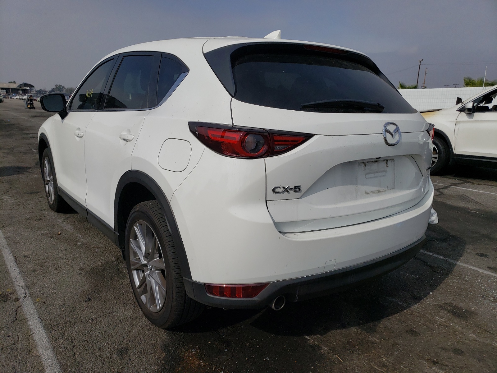 Photo 3 from auction – 2020 MAZDA CX-5 GRAND with VIN JM3KFADM0L0807172