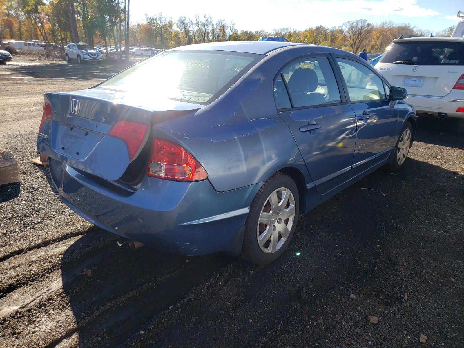 Photo 4 from auction – 2007 HONDA CIVIC LX with VIN 1HGFA16537L130378