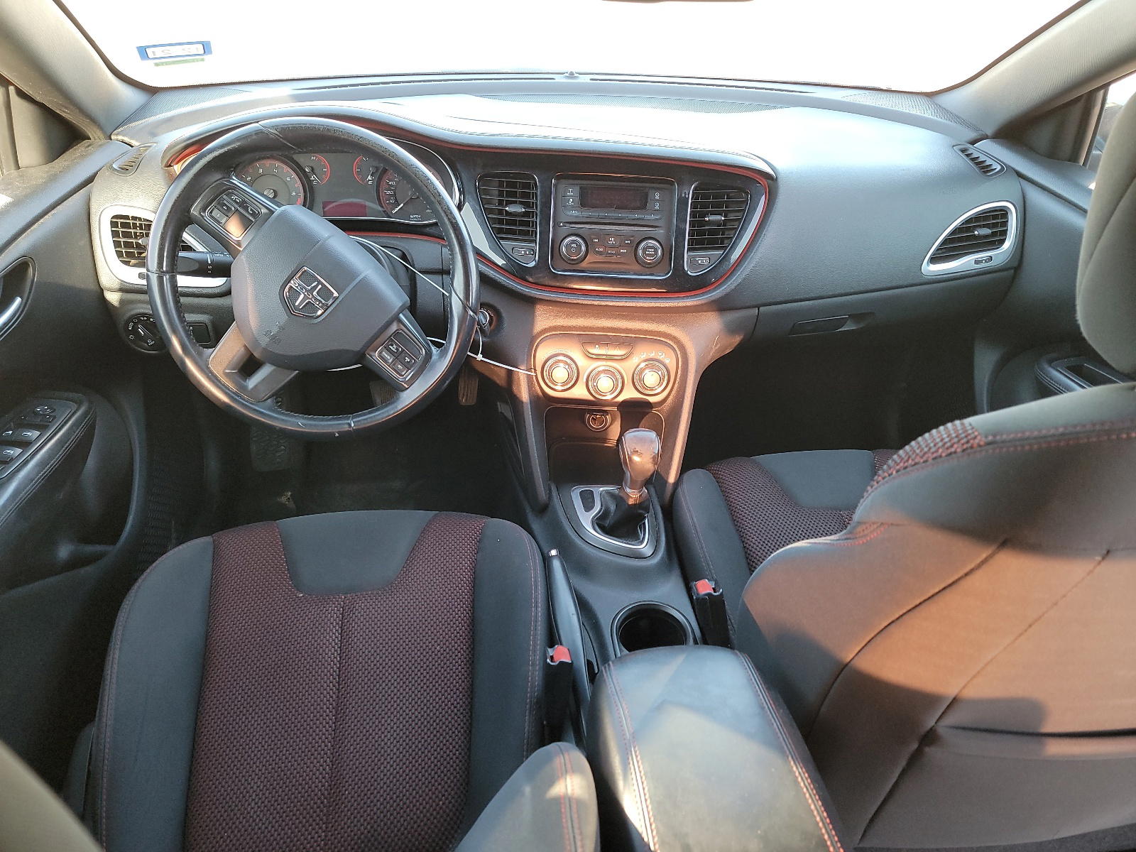 Photo 9 from auction – 2016 DODGE DART SXT with VIN 1C3CDFBB3GD516167