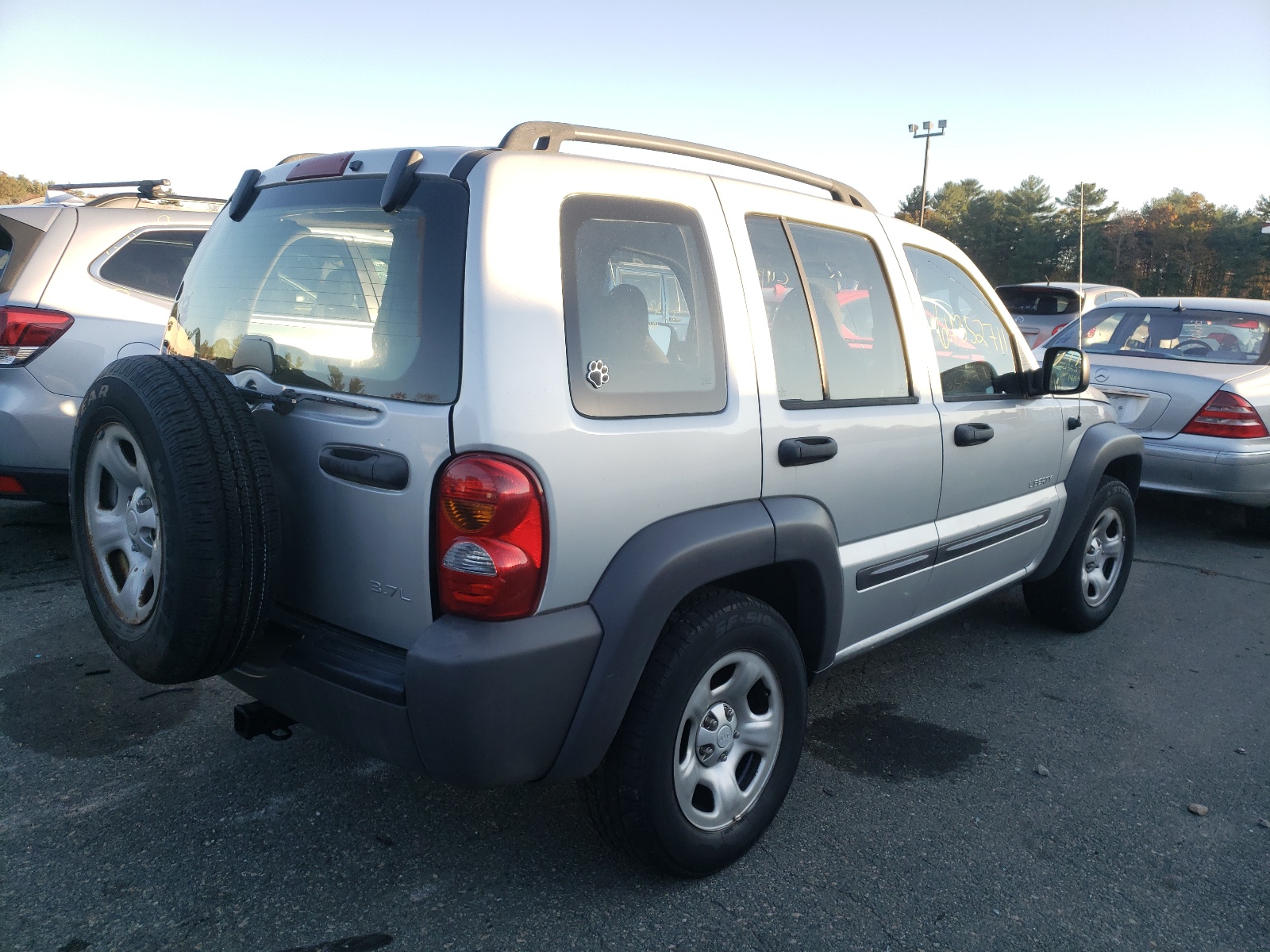 Photo 4 from auction – 2004 JEEP LIBERTY SP with VIN 1J4GL48K44W281509