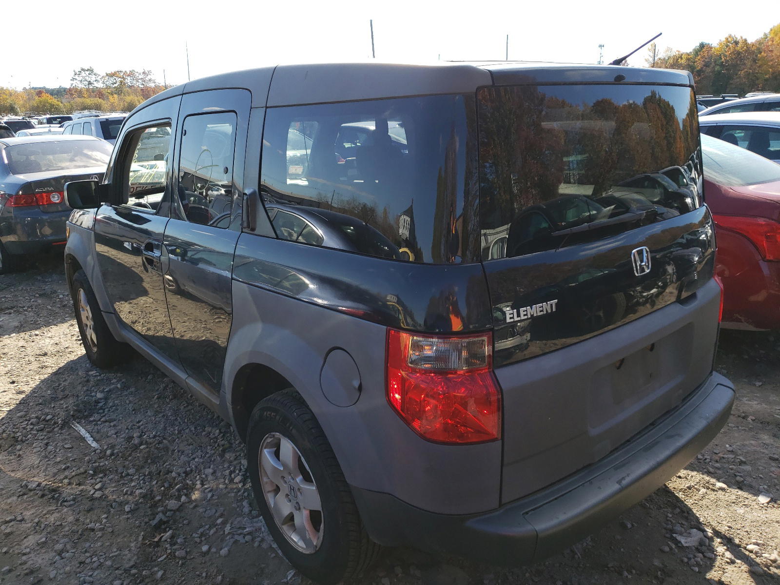 Photo 3 from auction – 2003 HONDA ELEMENT EX with VIN 5J6YH28533L018268