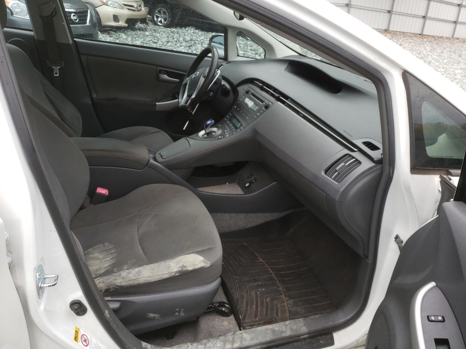 Photo 5 from auction – 2010 TOYOTA PRIUS with VIN JTDKN3DU2A0119890