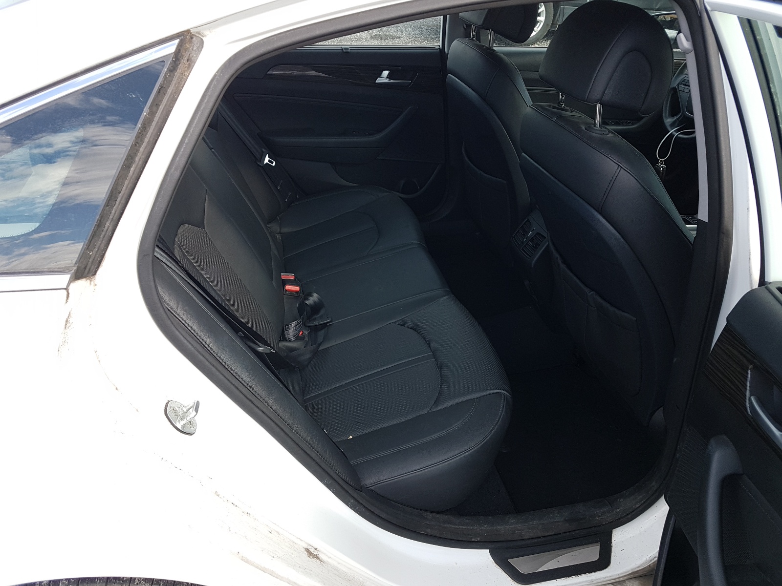 Photo 6 from auction – 2015 HYUNDAI SONATA SPO with VIN 5NPE34AF2FH018163