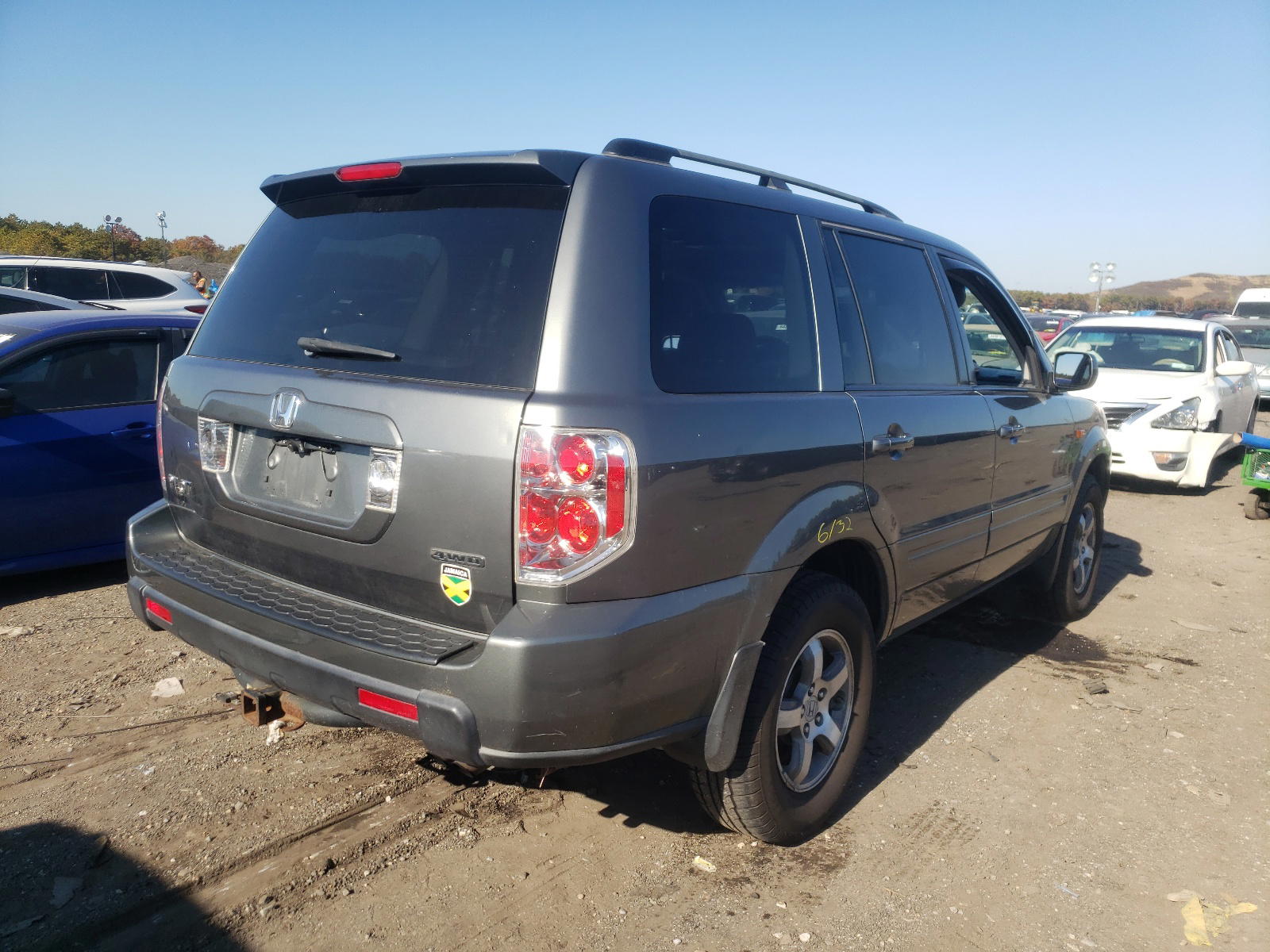 Photo 4 from auction – 2007 HONDA PILOT EXL with VIN 5FNYF18667B004906