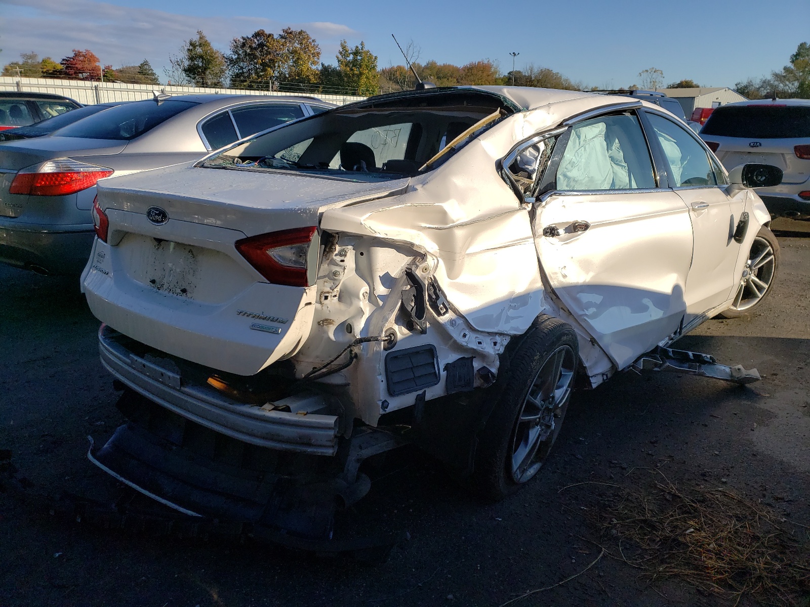 Photo 4 from auction – 2013 FORD FUSION TIT with VIN 3FA6P0K93DR355001