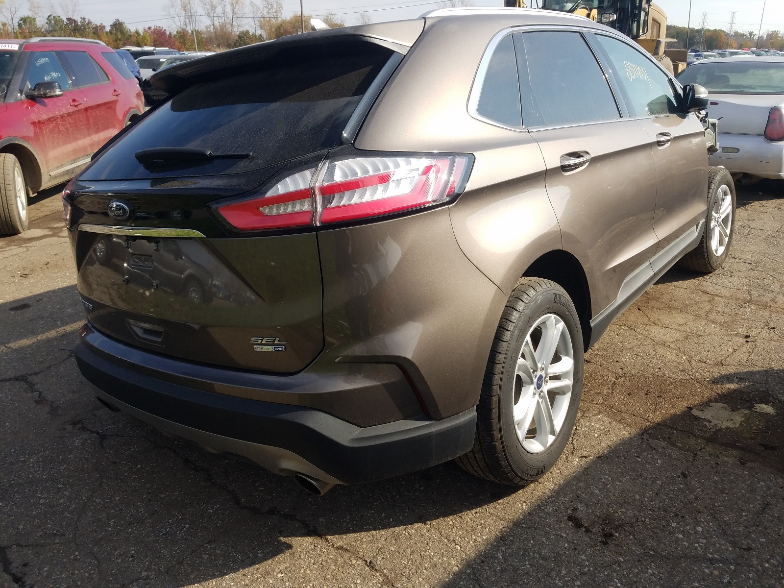 Photo 4 from auction – 2019 FORD EDGE SEL with VIN 2FMPK4J93KBB17761