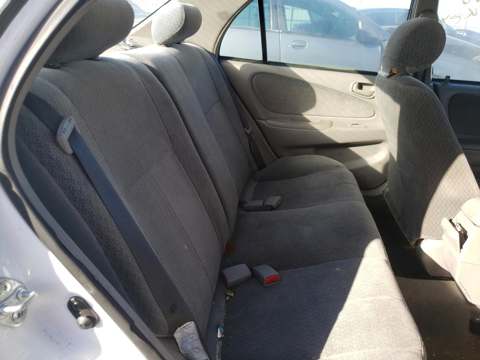 Photo 6 from auction – 2001 TOYOTA COROLLA CE with VIN 1NXBR12E71Z536494