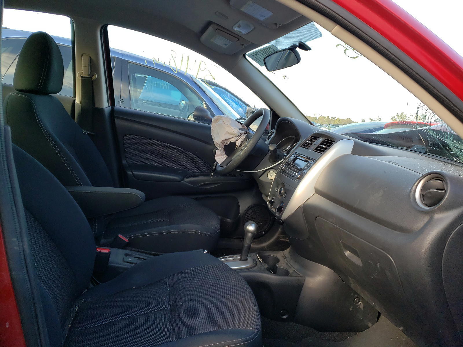 Photo 5 from auction – 2015 NISSAN VERSA S with VIN 3N1CN7AP1FL960185