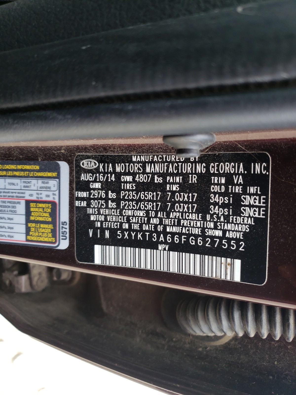 Photo 10 from auction – 2015 KIA SORENTO LX with VIN 5XYKT3A66FG627552