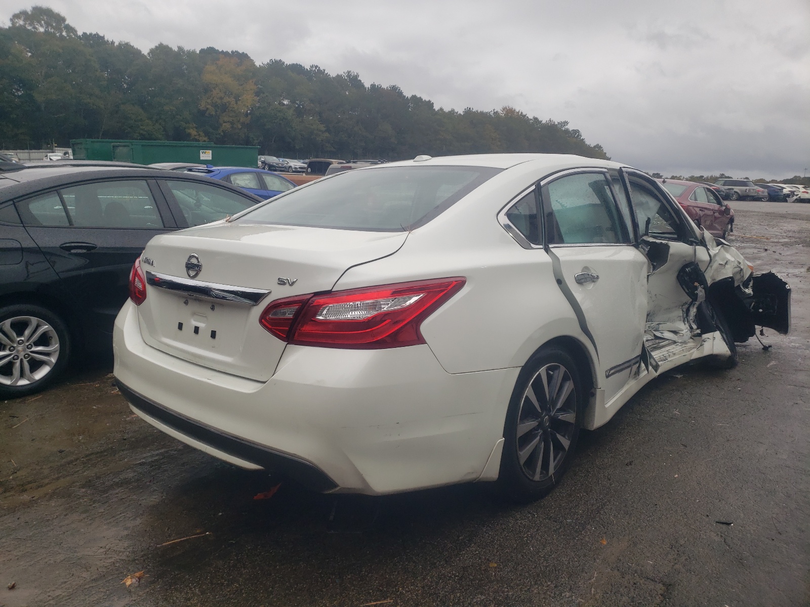 Photo 4 from auction – 2016 NISSAN ALTIMA 2.5 with VIN 1N4AL3AP5GC134025