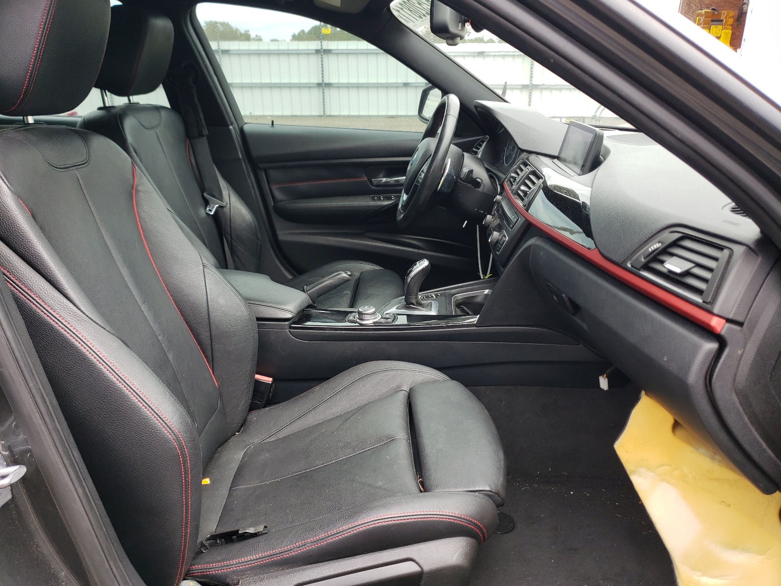 Photo 5 from auction – 2013 BMW 328 I SULE with VIN WBA3C1G52DNR48756