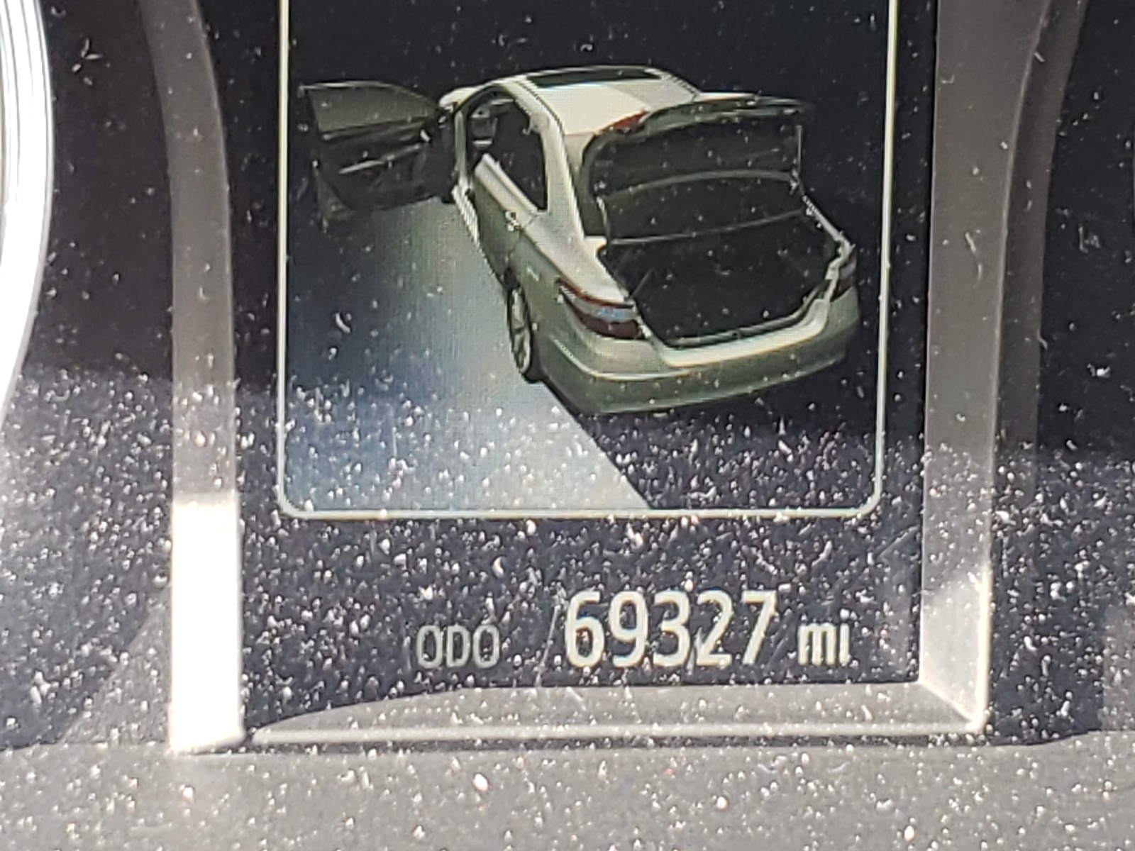 Photo 8 from auction – 2017 TOYOTA CAMRY LE with VIN 4T1BF1FK4HU417160