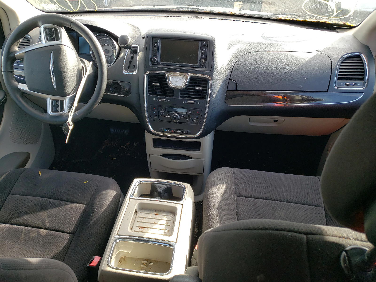 Photo 9 from auction – 2011 CHRYSLER TOWN & COU with VIN 2A4RR5DG0BR651231