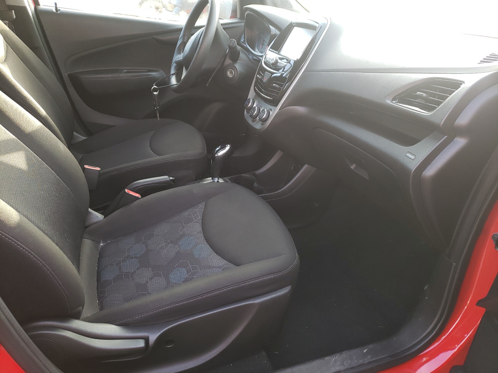 Фото 5 с аукциона – 2017 CHEVROLET SPARK LS с VIN KL8CB6SA7HC728059