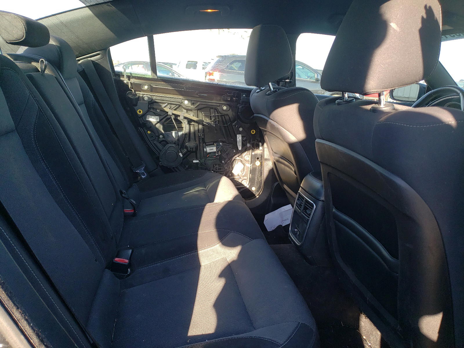 Photo 6 from auction – 2015 DODGE CHARGER SX with VIN 2C3CDXHG3FH765210