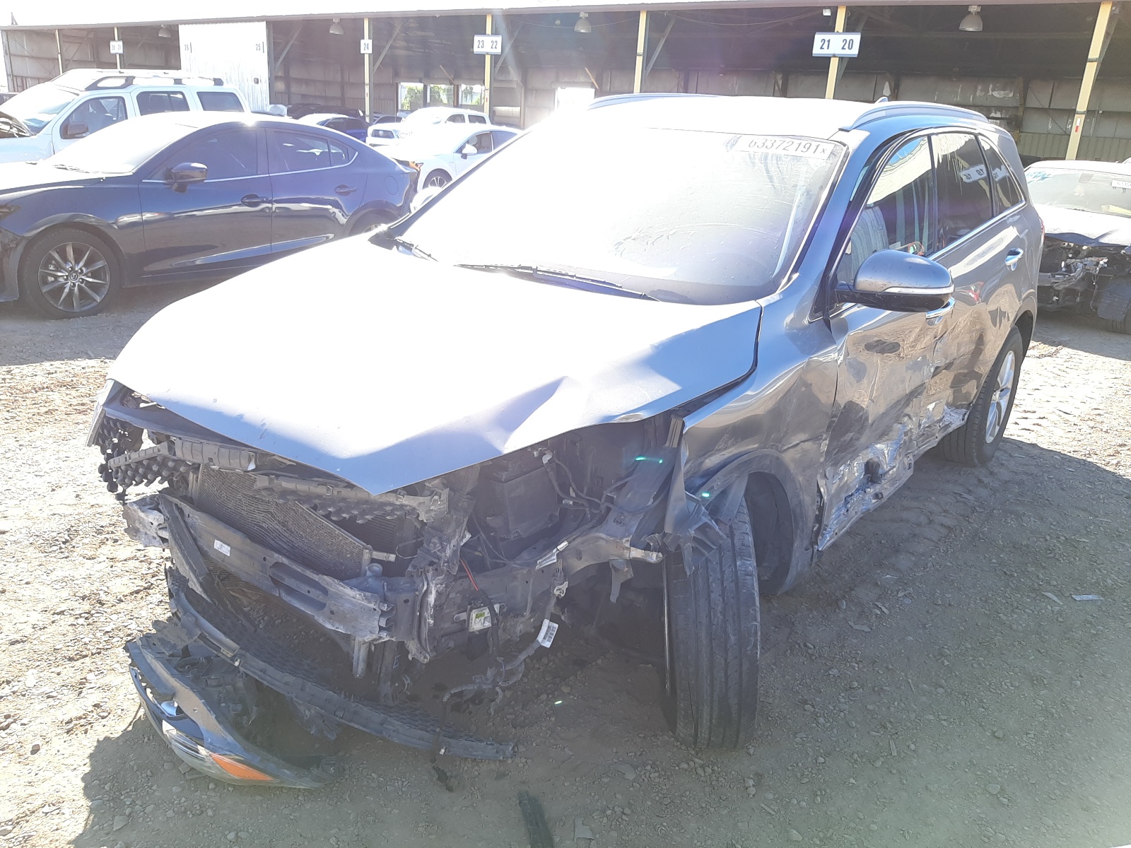 Photo 10 from auction – 2016 KIA SORENTO LX with VIN 5XYPGDA31GG057628