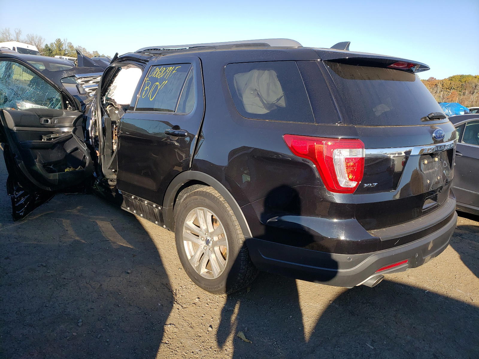 Photo 3 from auction – 2019 FORD EXPLORER X with VIN 1FM5K8DH2KGA15071