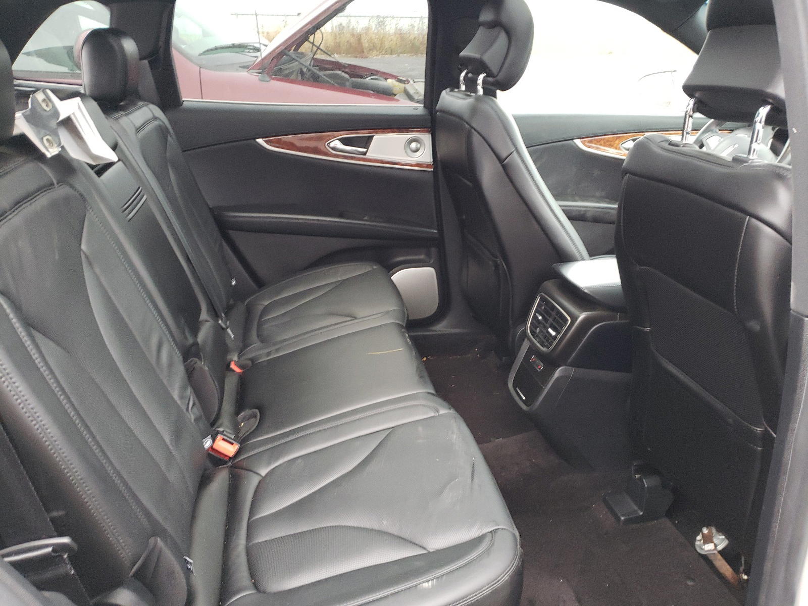 Photo 6 from auction – 2016 LINCOLN MKX RESERV with VIN 2LMTJ8LR3GBL74405