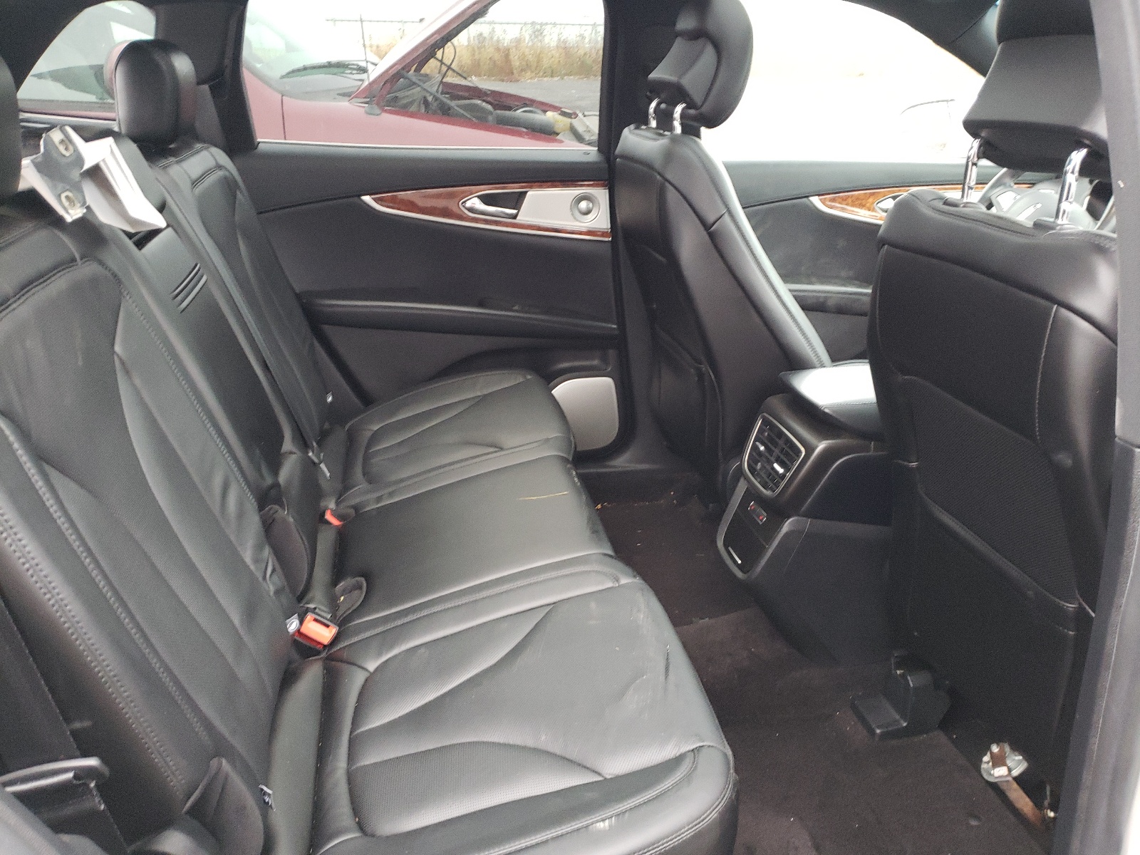 صورة رقم 6 من المزاد - 2016 LINCOLN MKX RESERV مع VIN 2LMTJ8LR3GBL74405