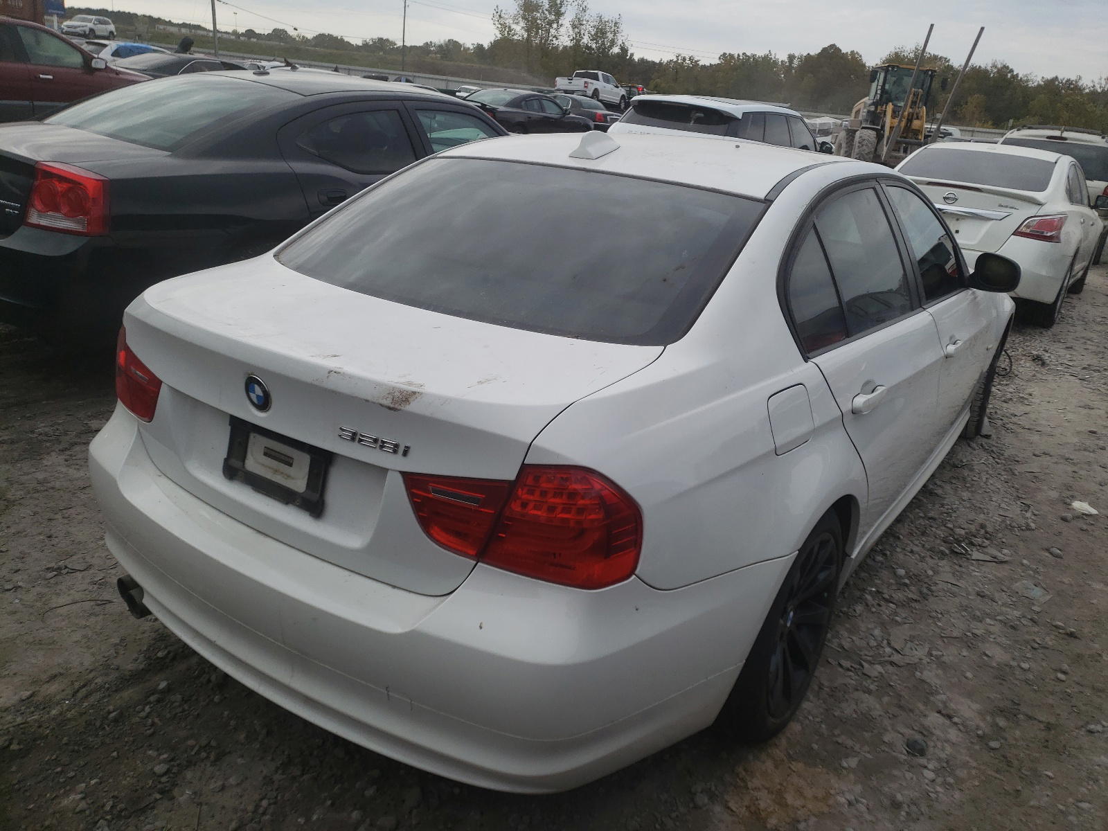 Photo 4 from auction – 2009 BMW 328 I with VIN WBAPH73569A174005