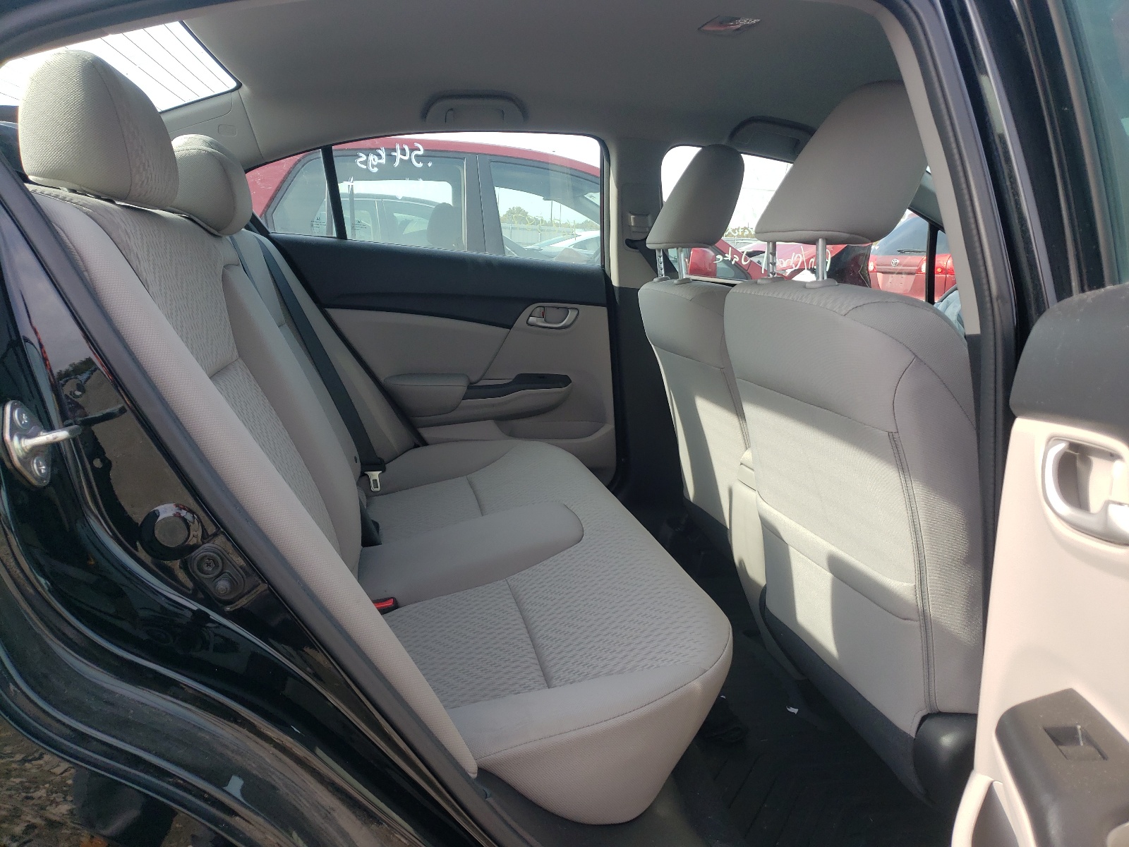 Photo 6 from auction – 2015 HONDA CIVIC LX with VIN 19XFB2F54FE051259