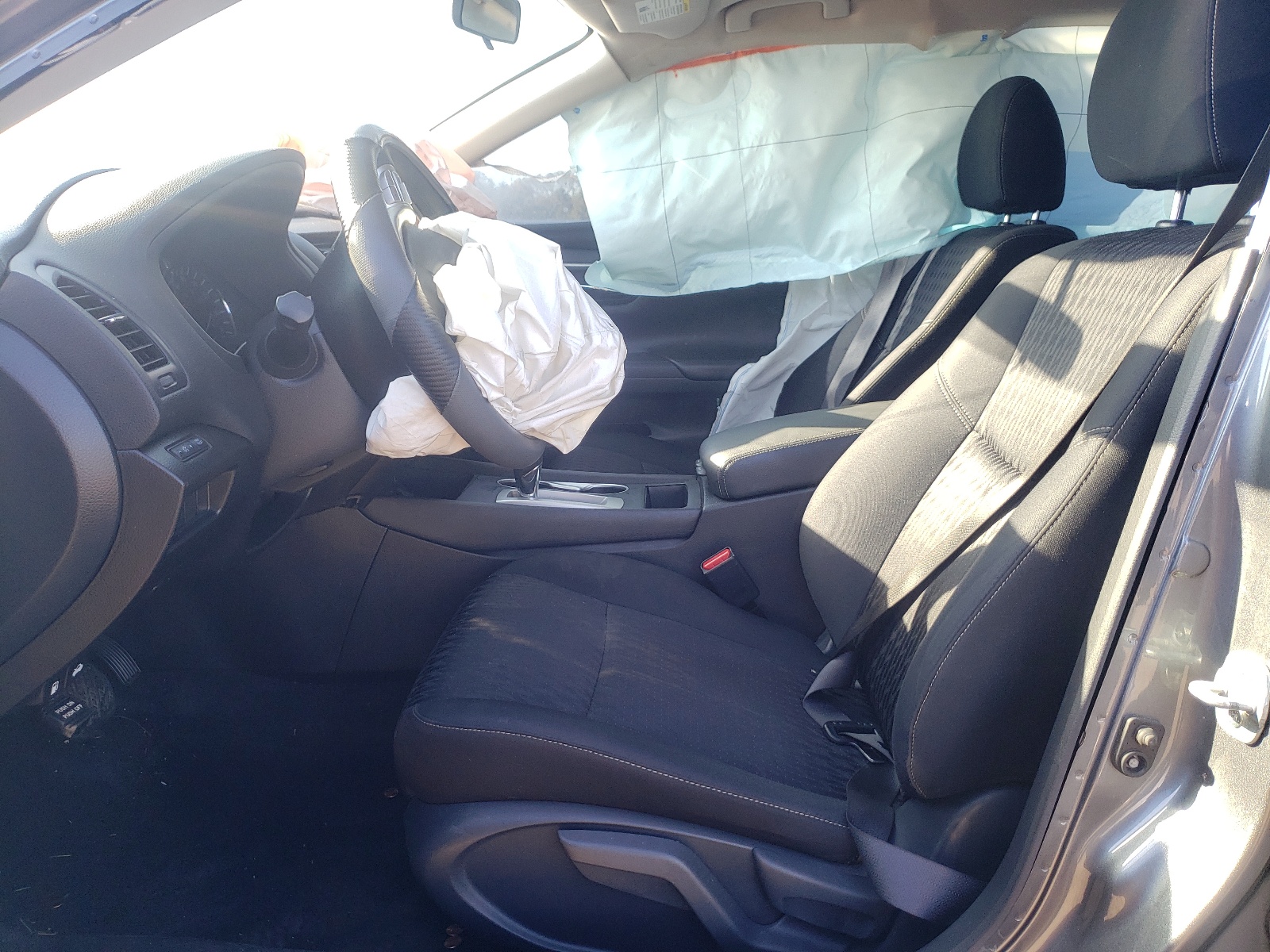 Photo 5 from auction – 2018 NISSAN ALTIMA 2.5 with VIN 1N4AL3AP2JC130988