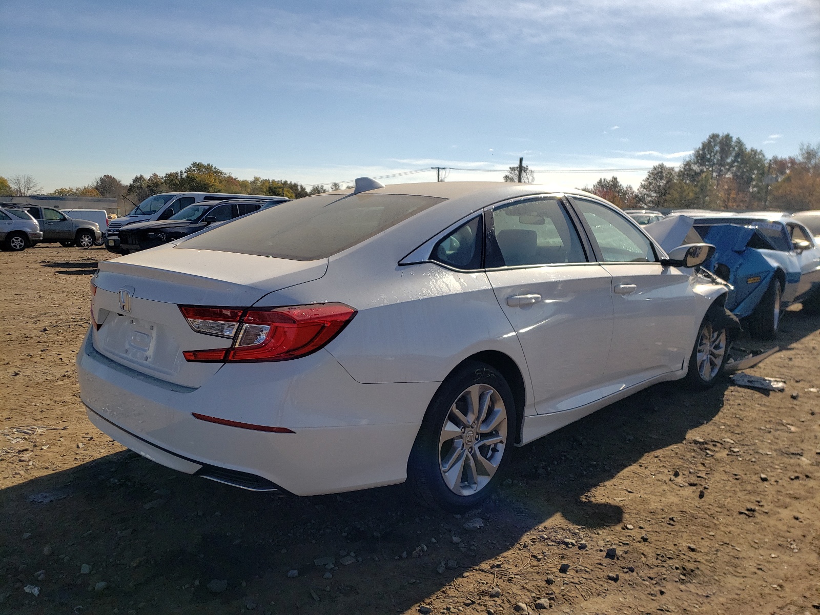 Photo 4 from auction – 2018 HONDA ACCORD LX with VIN 1HGCV1F14JA261908