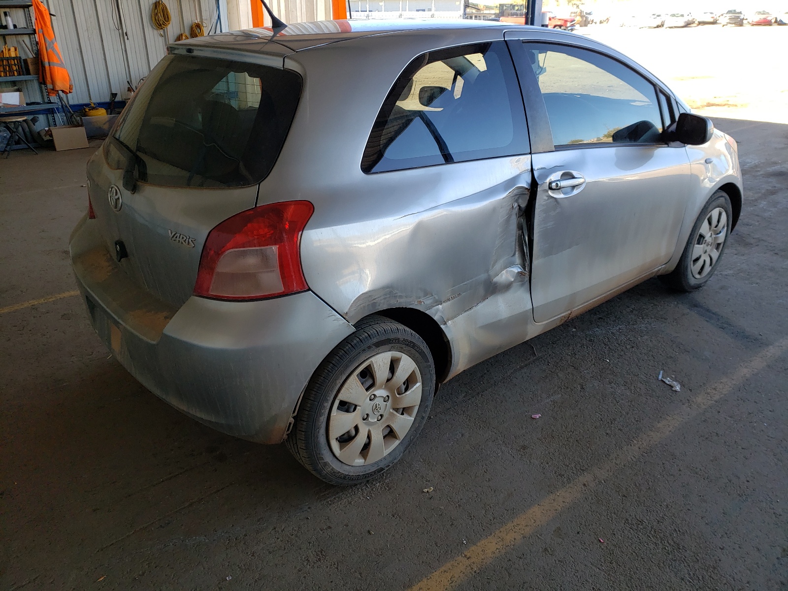 Photo 16 from auction – 2007 TOYOTA YARIS with VIN JTDJT923775098397