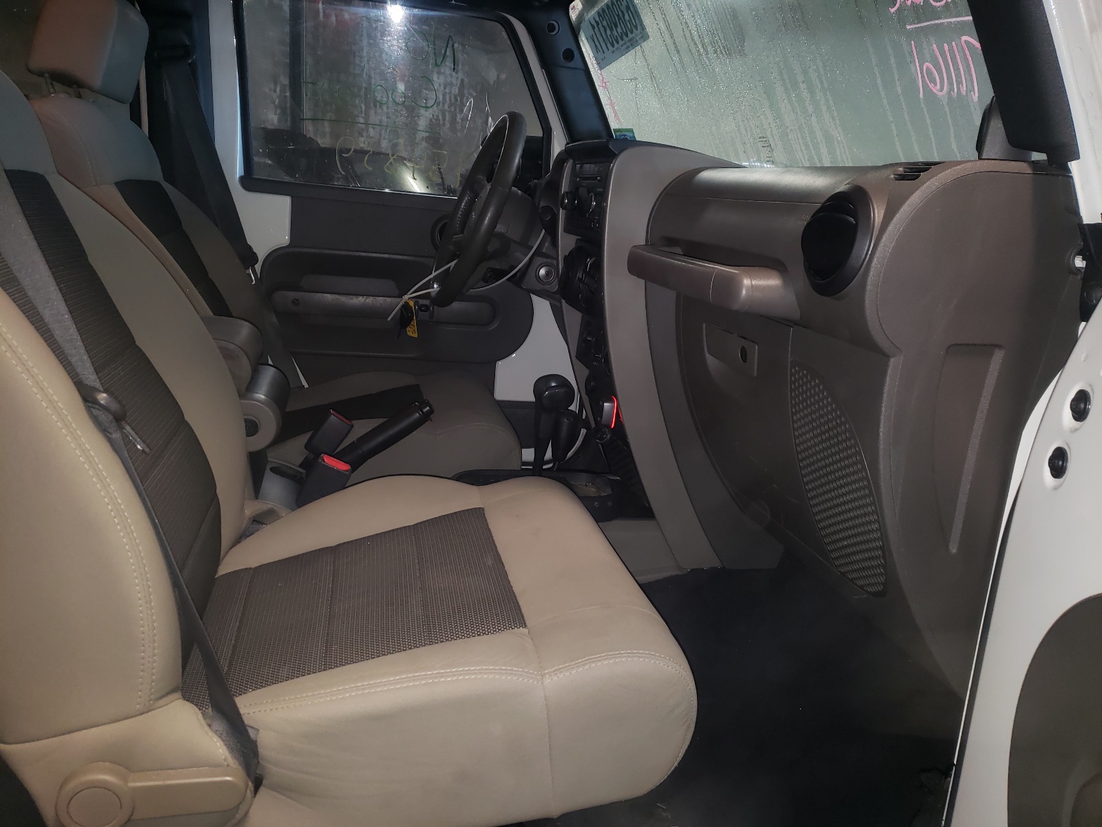 Photo 5 from auction – 2010 JEEP WRANGLER U with VIN 1J4BA3H10AL113249