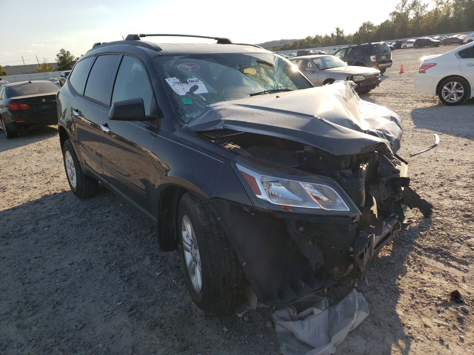 صورة رقم 1 من المزاد - 2014 CHEVROLET TRAVERSE L مع VIN 1GNKRFKD7EJ347335