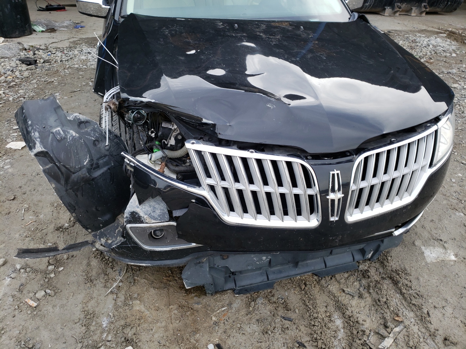 Zdjęcie 9 z aukcji – 2010 LINCOLN MKZ z VIN 3LNHL2GC1AR656940