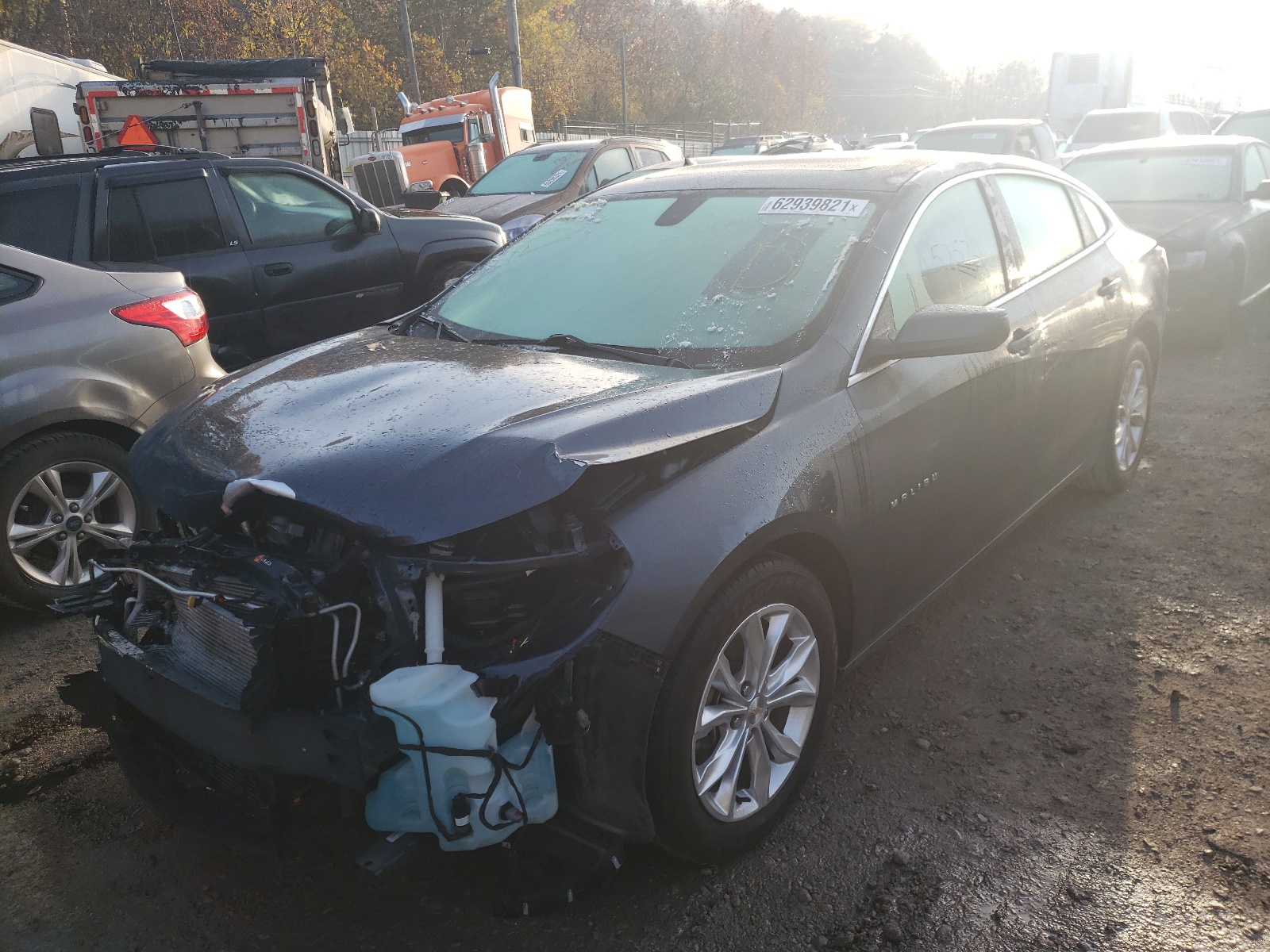 Photo 2 from auction – 2020 CHEVROLET MALIBU LT with VIN 1G1ZD5ST5LF006337
