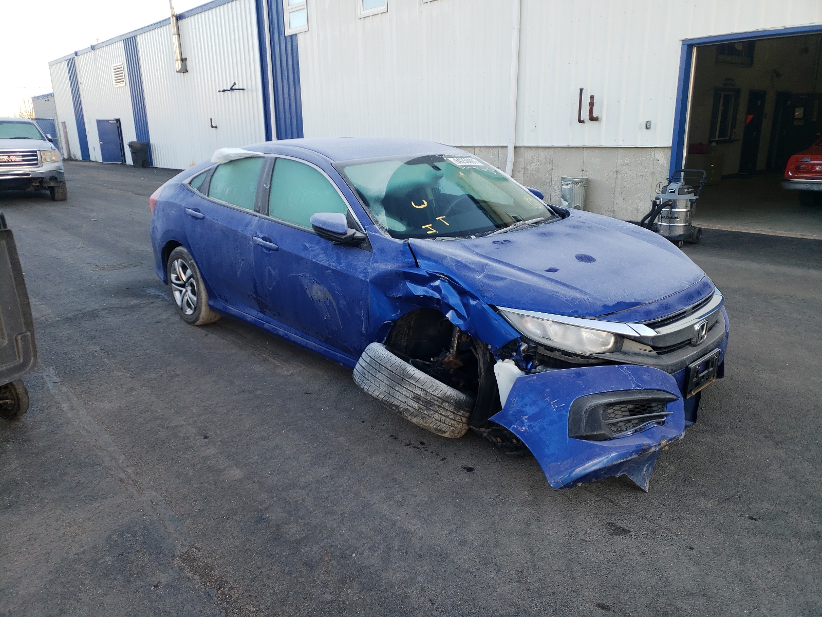 Photo 1 from auction – 2018 HONDA CIVIC LX with VIN 2HGFC2F50JH023566