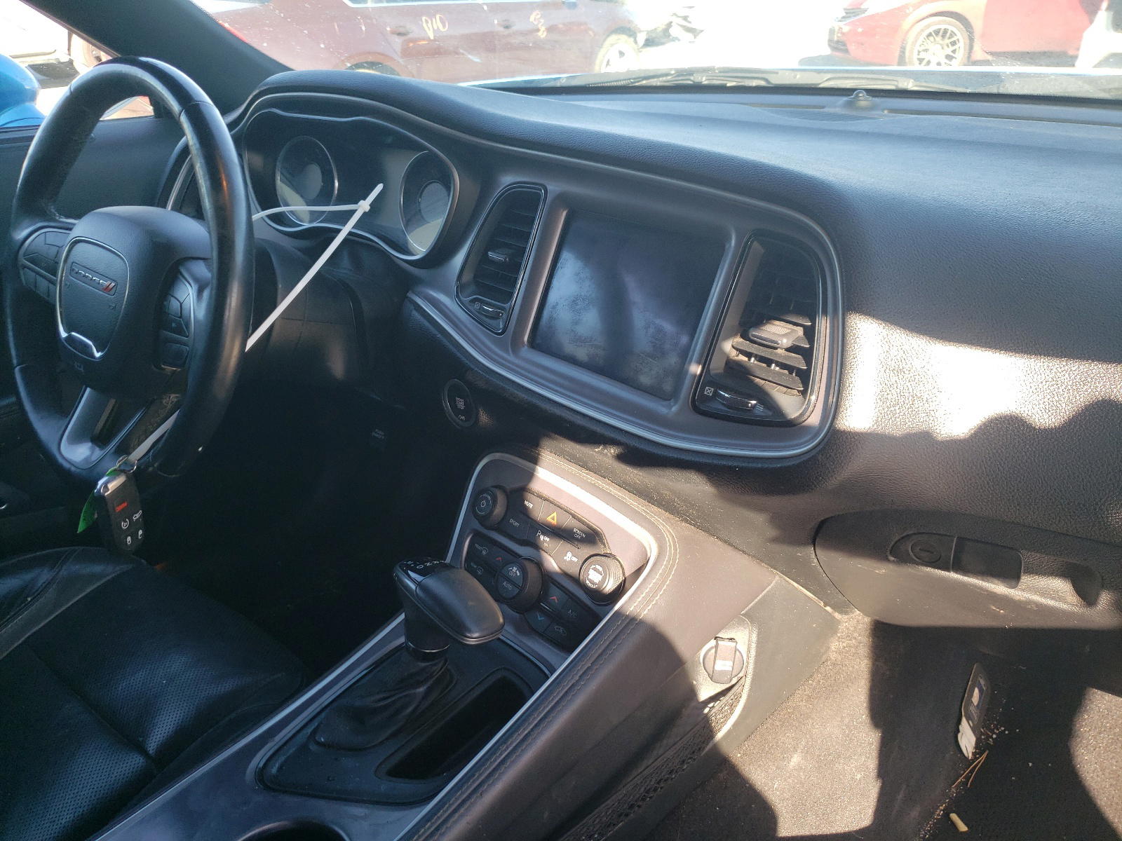 Photo 9 from auction – 2019 DODGE CHALLENGER with VIN 2C3CDZAG0KH603907