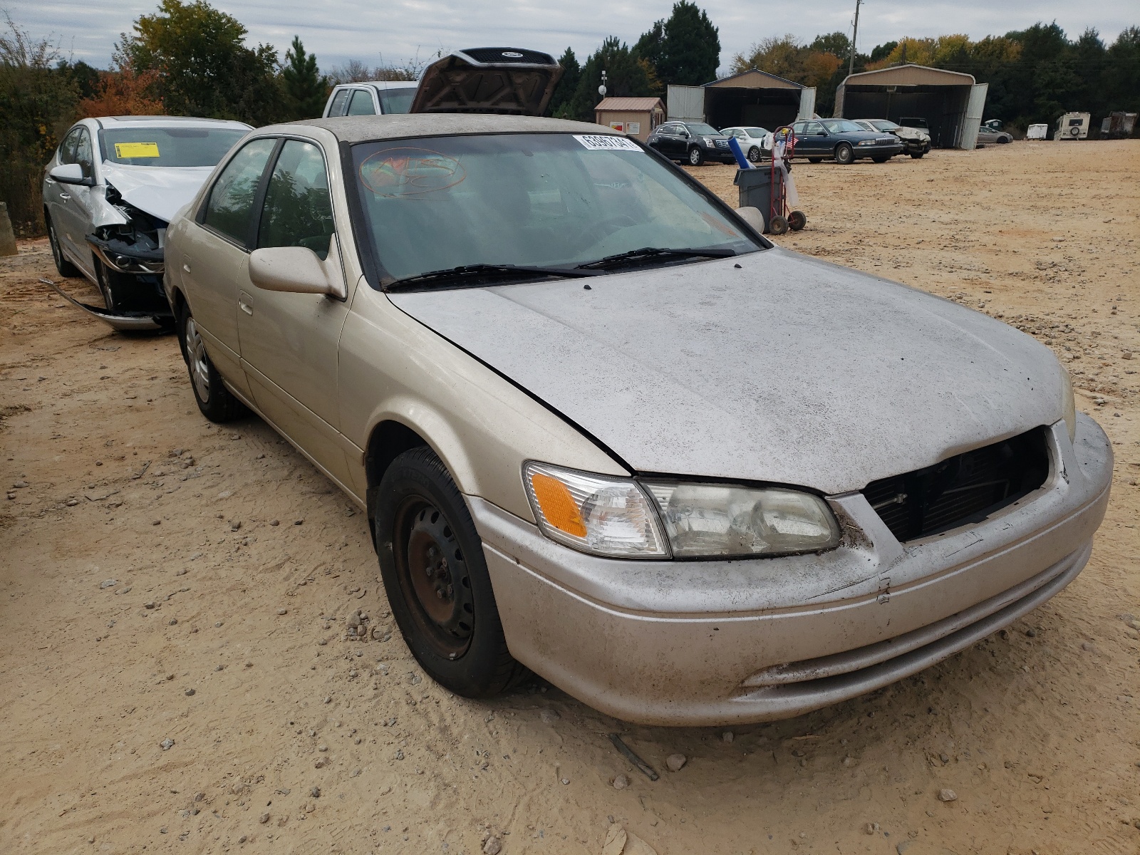 TOYOTA CAMRY 2000 with VIN 4T1BG22K6YU740019 - Photo from auction