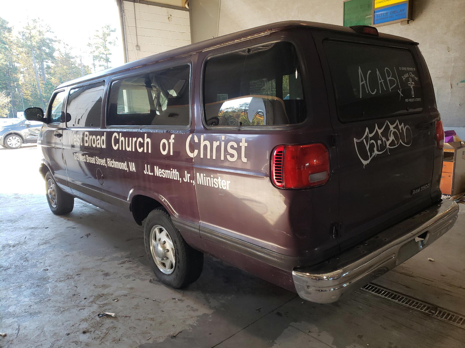 Photo 3 from auction – 2001 DODGE RAM VAN with VIN 2B5WB35Z11K519936