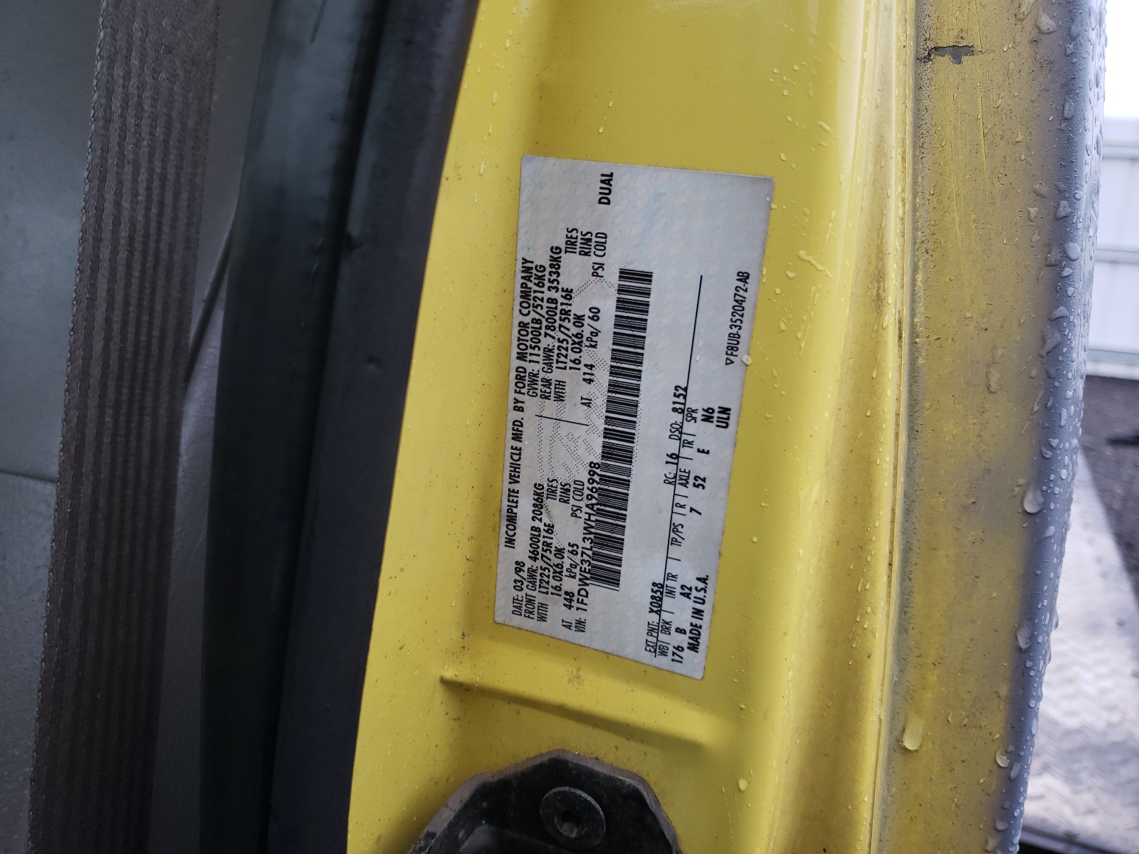 Photo 10 from auction – 1998 FORD F350 with VIN 1FDWE37L3WHA96998