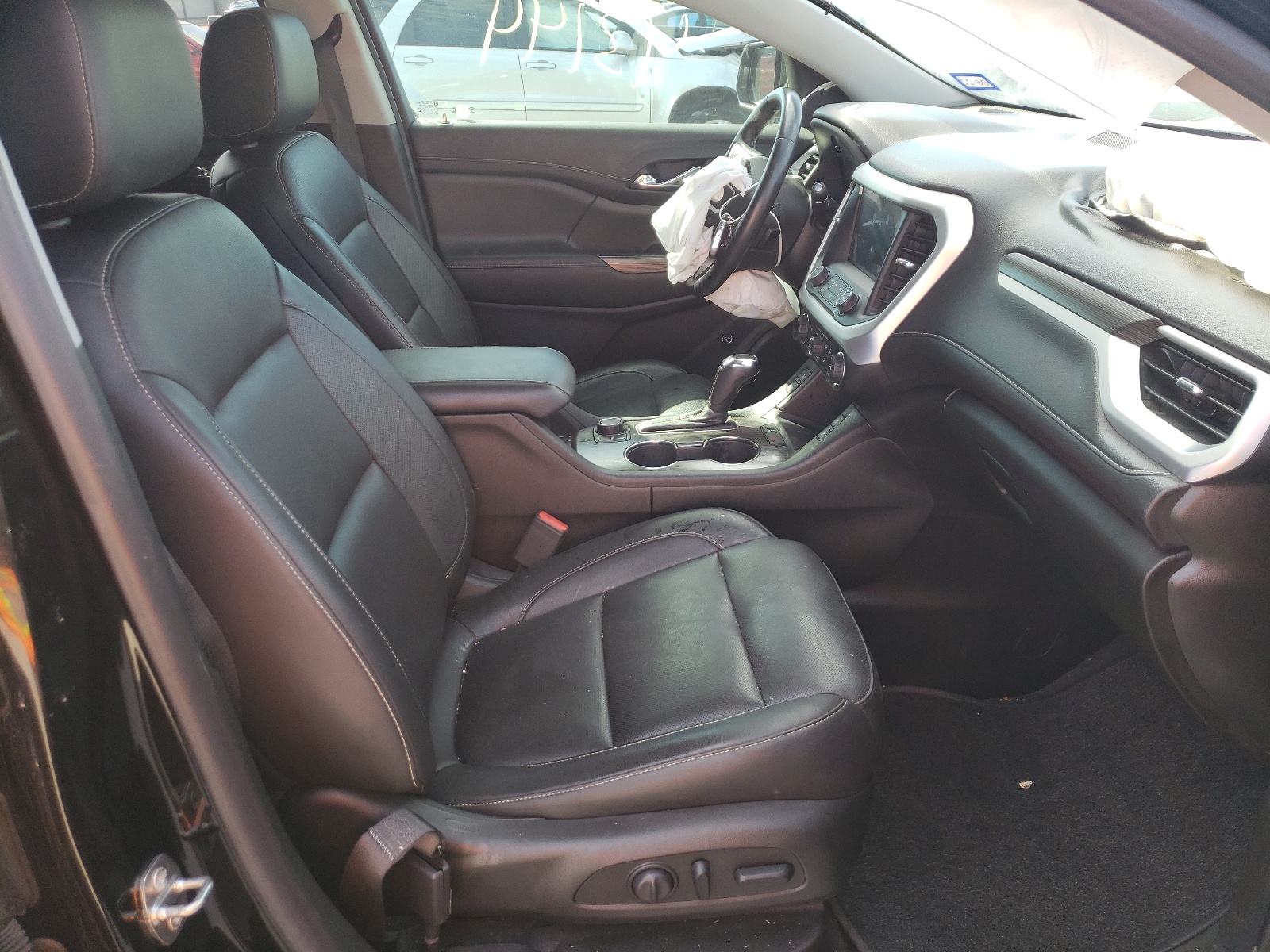 Photo 5 from auction – 2019 GMC ACADIA SLT with VIN 1GKKNMLS6KZ171787