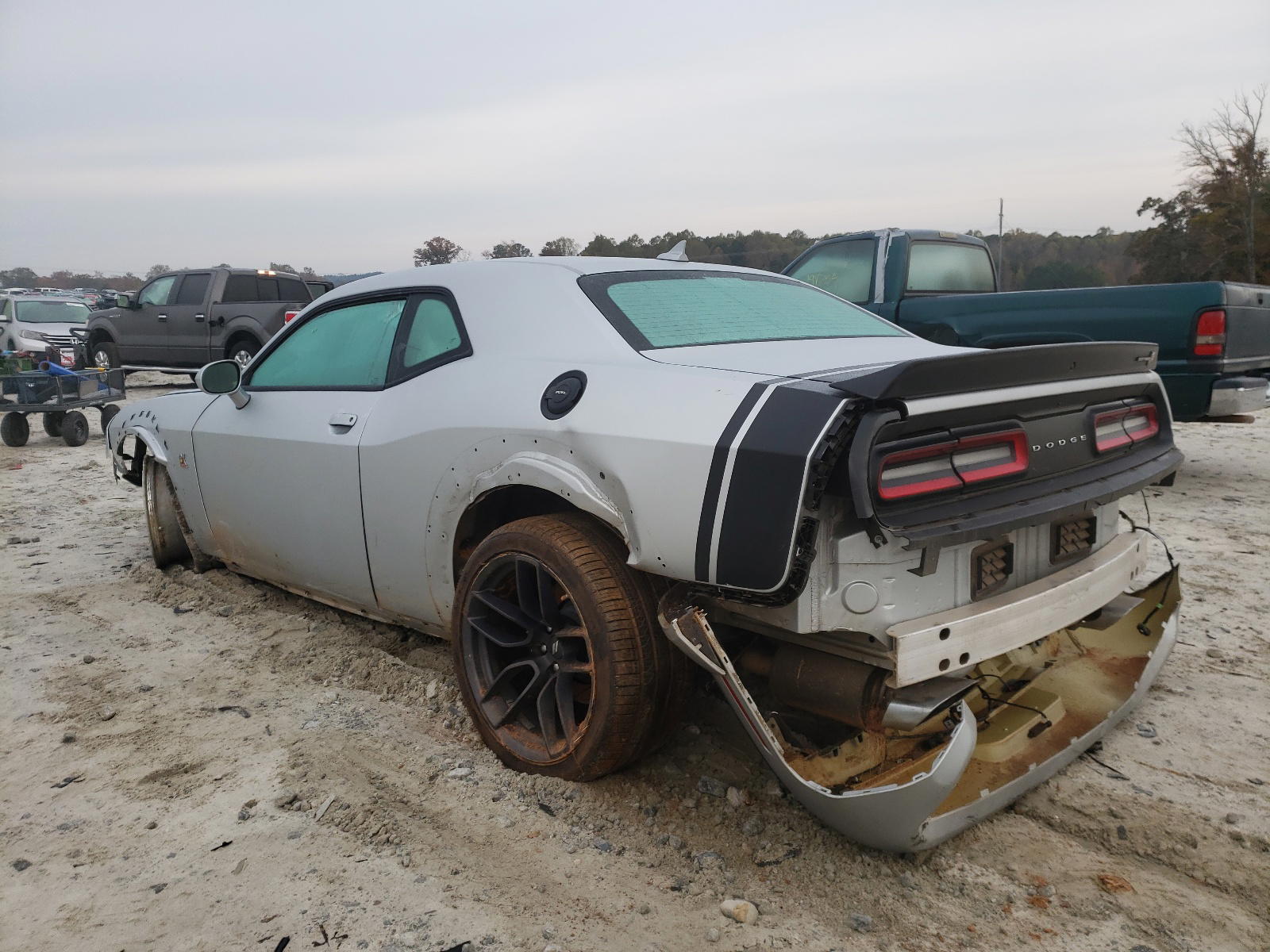 Photo 3 from auction – 2020 DODGE CHALLENGER with VIN 2C3CDZFJ2LH236336