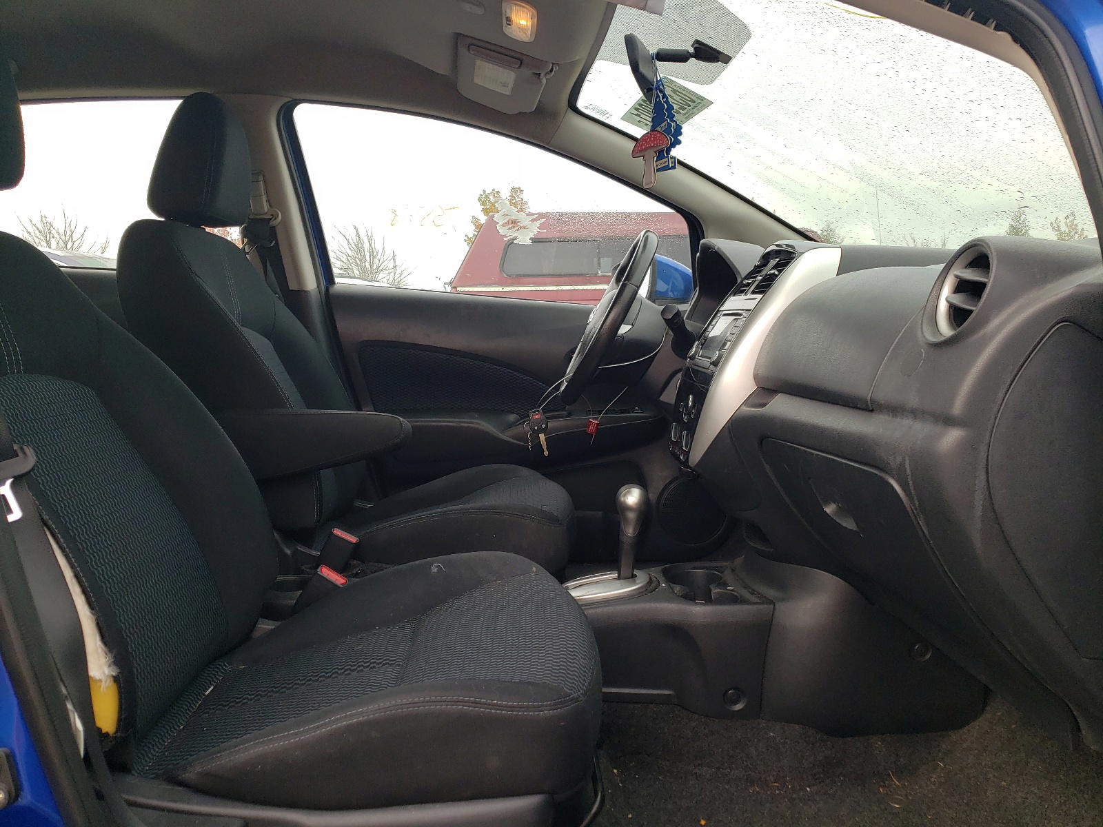 Photo 5 from auction – 2016 NISSAN VERSA NOTE with VIN 3N1CE2CP5GL402597