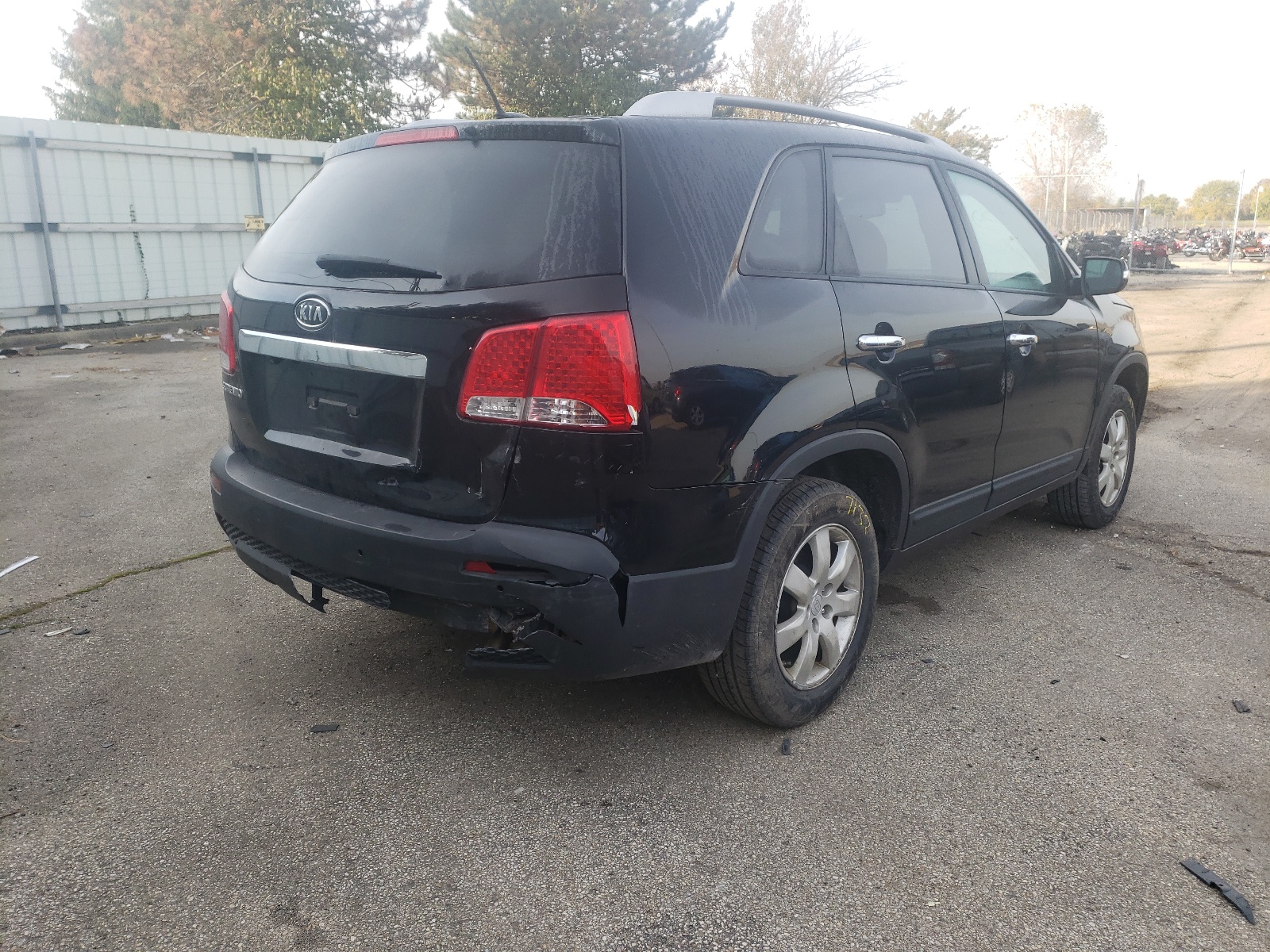 Photo 4 from auction – 2011 KIA SORENTO BA with VIN 5XYKT3A11BG048984