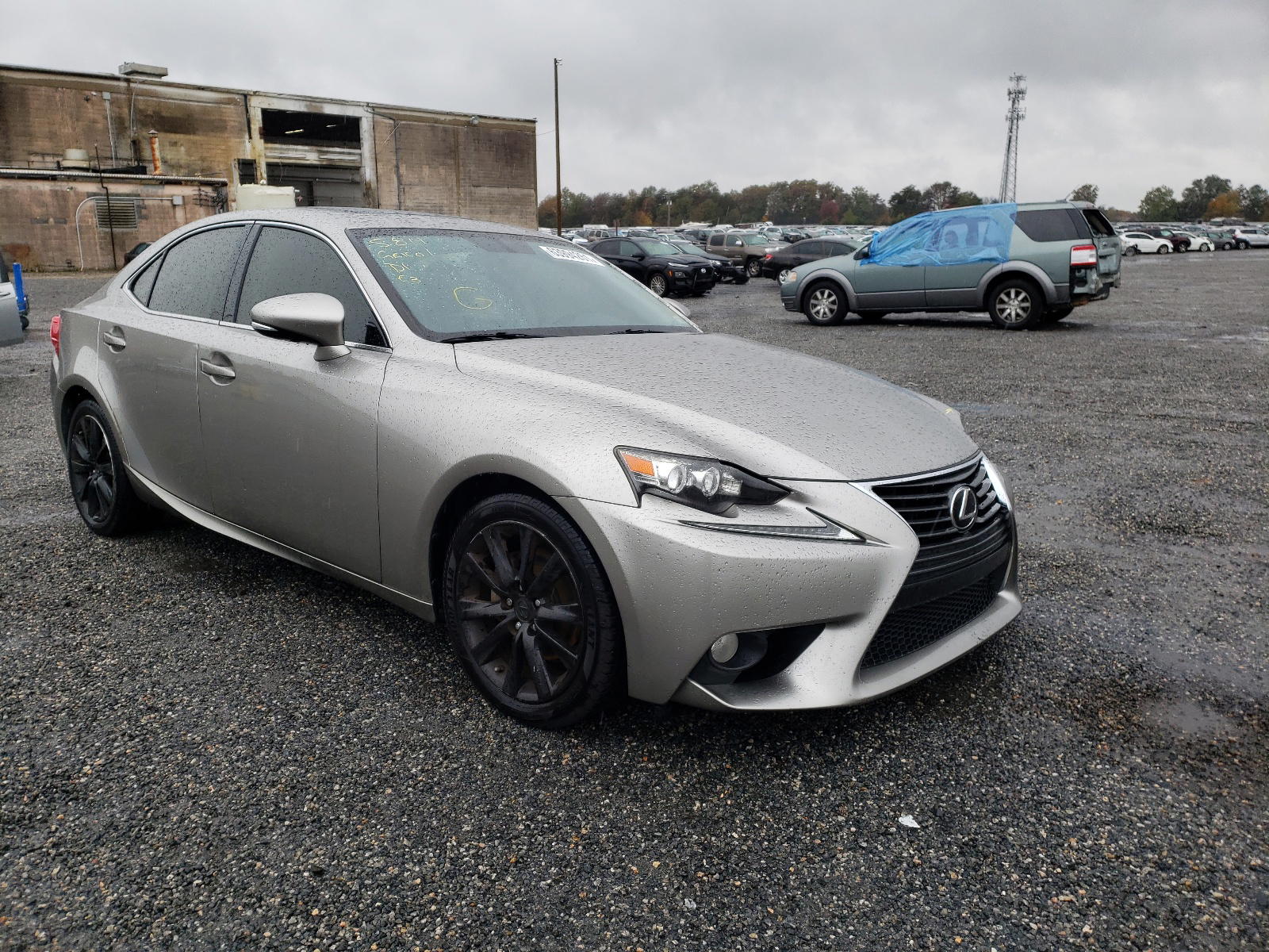 LEXUS IS 250 2014 with VIN JTHBF1D28E5039467 - Photo from auction
