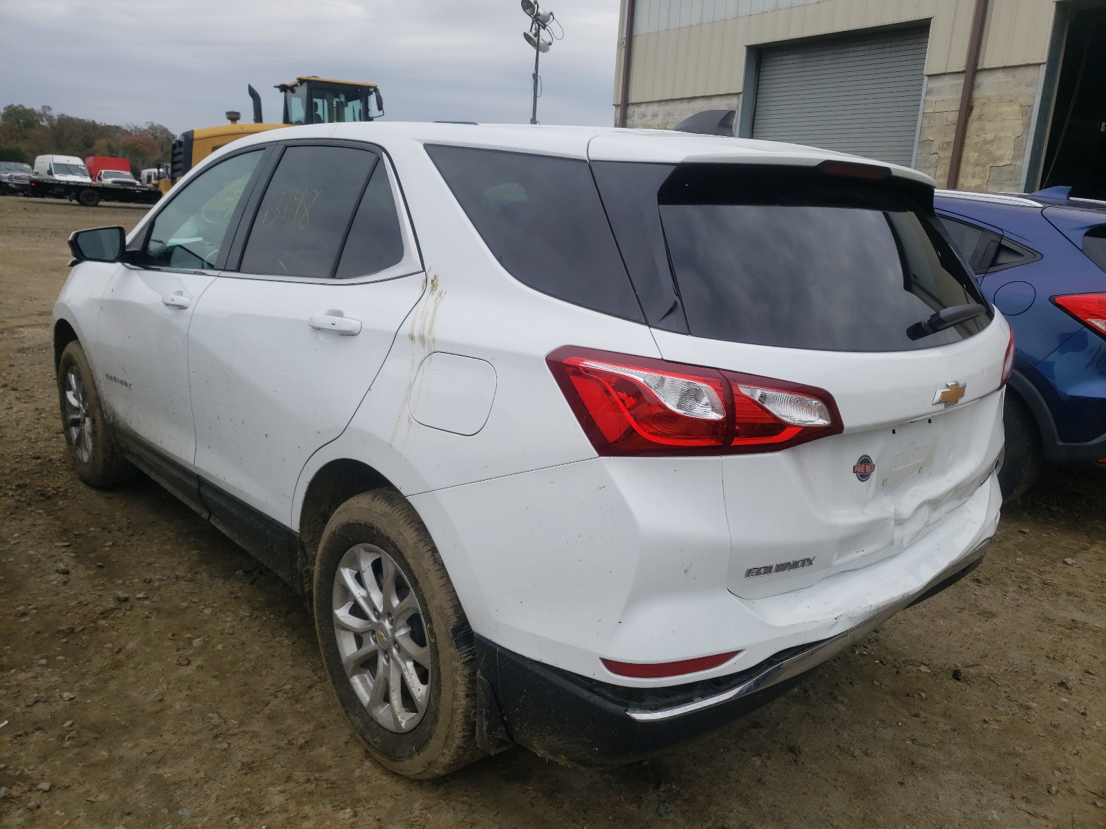 Photo 3 from auction – 2019 CHEVROLET EQUINOX LT with VIN 2GNAXUEV7K6272218
