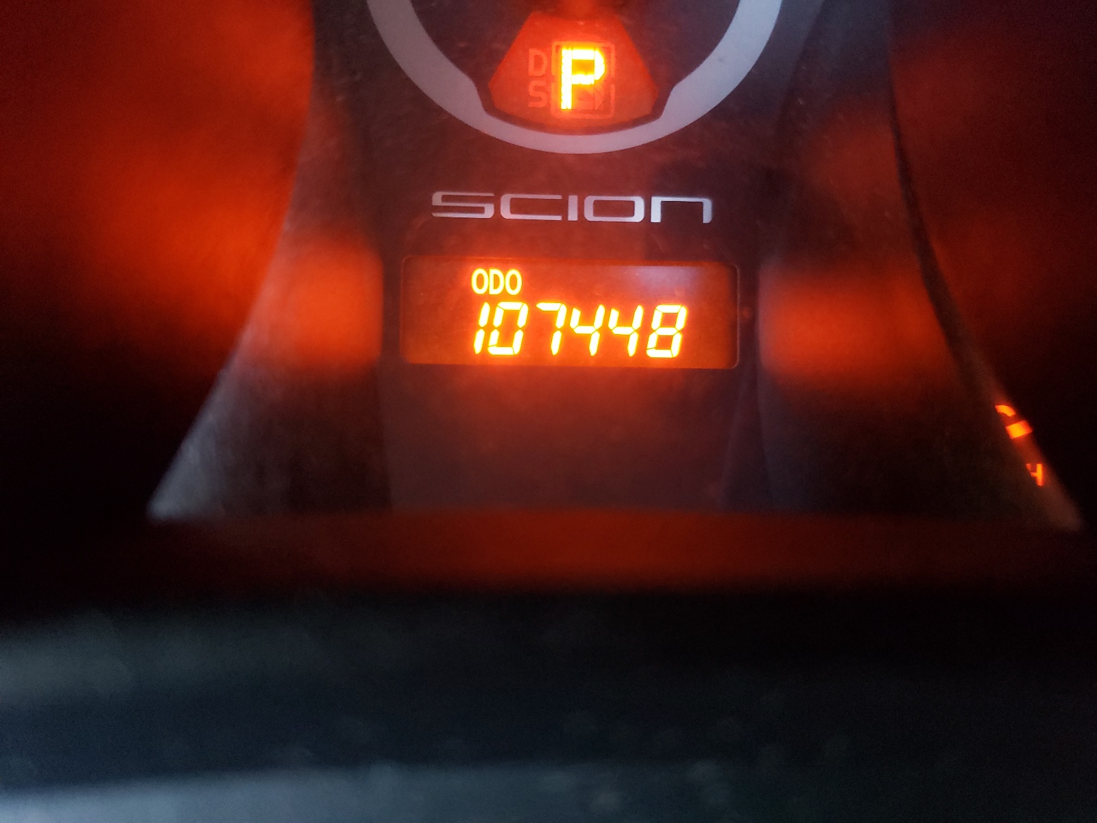 Photo 8 from auction – 2014 TOYOTA SCION TC with VIN JTKJF5C79E3081779